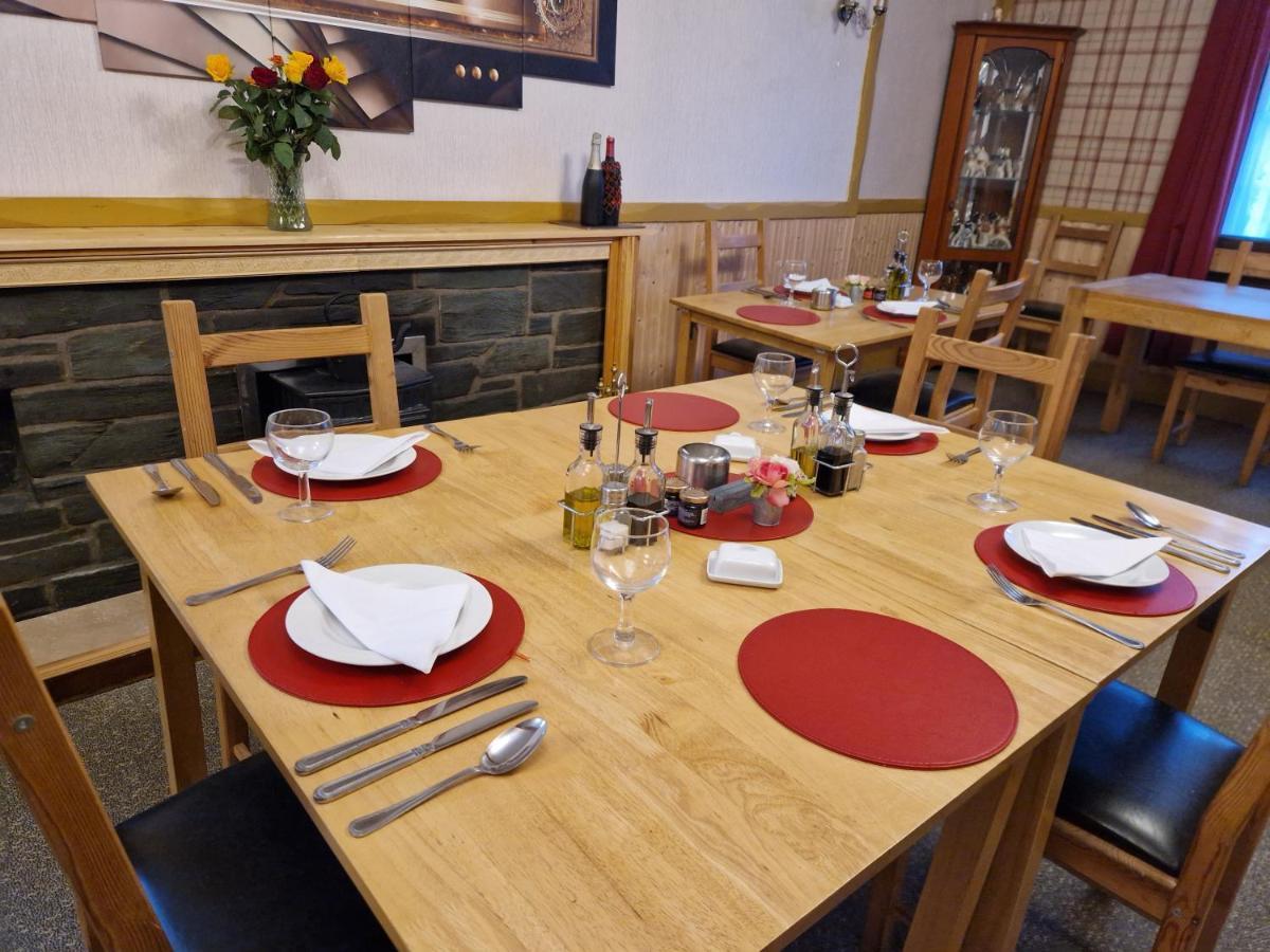 Ty Llew Hotel Llandysilio Kültér fotó