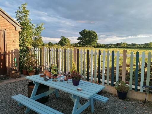 Ty Llew Hotel Llandysilio Kültér fotó