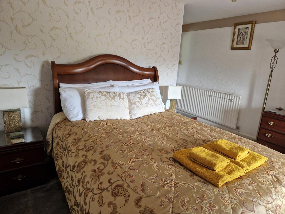 Ty Llew Hotel Llandysilio Kültér fotó