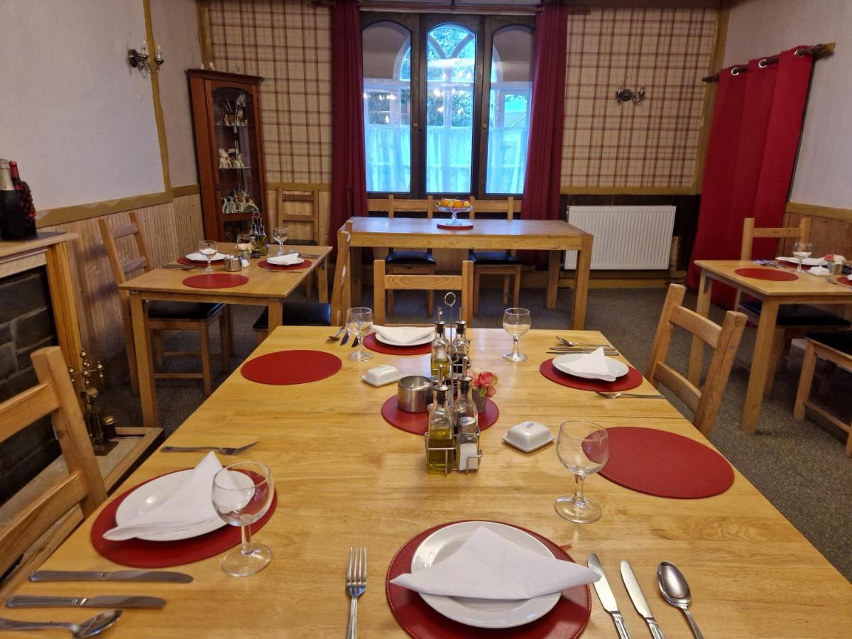 Ty Llew Hotel Llandysilio Kültér fotó